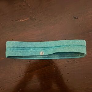 NWOT Lululemon Headband